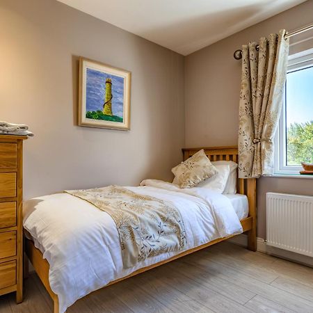 Tintawn House Hotel Sandyford Ngoại thất bức ảnh