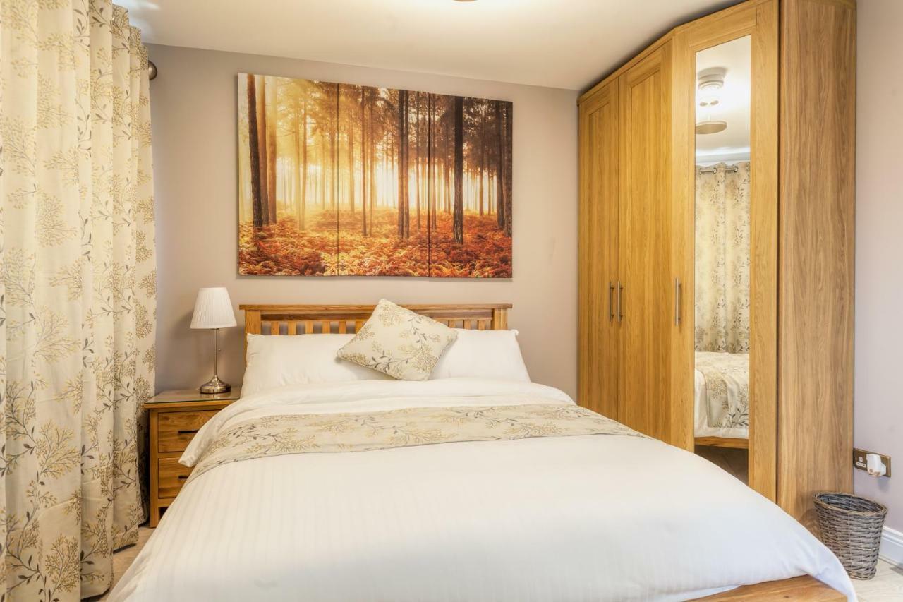 Tintawn House Hotel Sandyford Ngoại thất bức ảnh